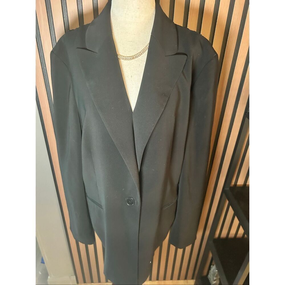 Kasper black blazer jacket size 18 with light stretch work blazer